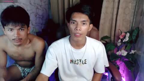 Snapshot of ken_minjun chatting on June 10, 1:32 pm ken_minjun online show from June 10, 1:32 pm