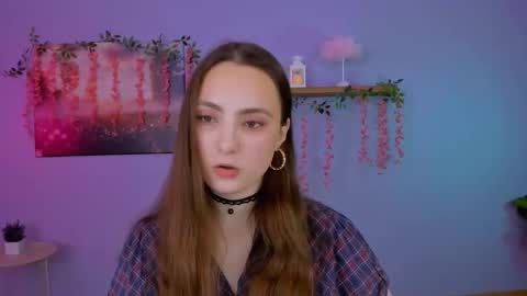 Snapshot of kendal_blow chatting on February 3, 8:30 am Sweet Kendal online show from February 3, 8:30 am