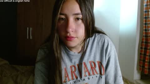 Snapshot of kendal_di chatting on February 5, 3:13 am kendal_di online show from February 5, 3:13 am