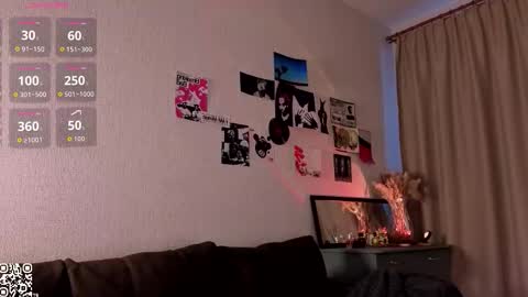 Kendal online show from March 16, 1:33 am