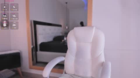    online show from September 25, 11:58 am