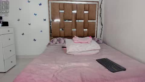 Kendall ewers online show from February 19, 1:45 am