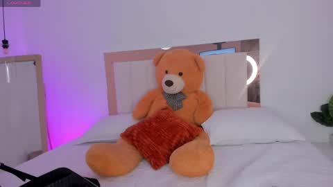   online show from March 23, 8:13 pm