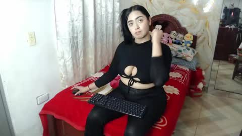 Snapshot of kendall_morry chatting on April 6, 7:20 am kendall online show from April 6, 7:20 am