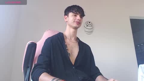 kendall ross online show from October 18, 4:08 pm