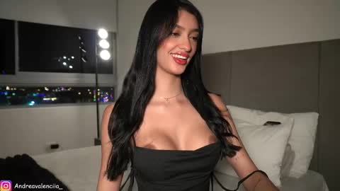Snapshot of kendall_ruiiz chatting on February 26, 11:37 pm Andrea online show from February 26, 11:37 pm