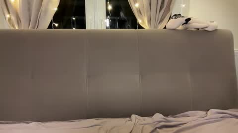 Snapshot of kendallperkins chatting on November 24, 9:25 pm Kendall online show from November 24, 9:25 pm