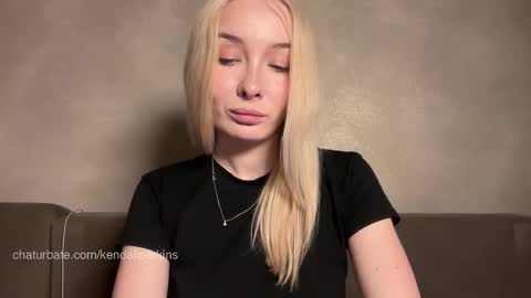 Snapshot of kendallperkins chatting on February 9, 10:25 pm Kendall online show from February 9, 10:25 pm