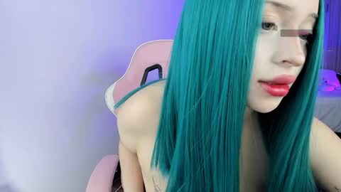 Kendall online show from February 28, 7:04 pm