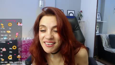 Snapshot of kendallwood_ chatting on April 1, 9:56 pm Kendall online show from April 1, 9:56 pm