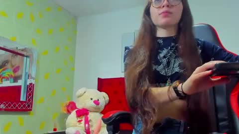 KENDALYENER online show from March 10, 2:16 pm