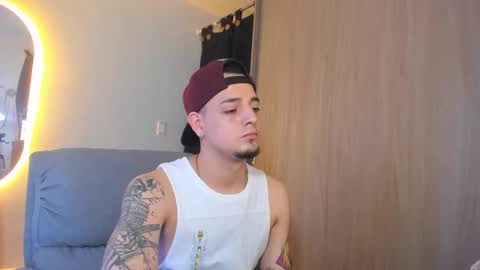 kendel_dimitri online show from February 4, 5:10 am