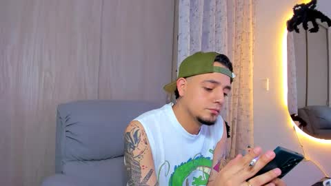 Snapshot of kendel_dimitri chatting on October 27, 3:43 am kendel_dimitri online show from October 27, 3:43 am