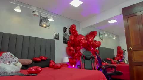 Snapshot of kendra_london chatting on February 14, 11:40 am Kendra London online show from February 14, 11:40 am