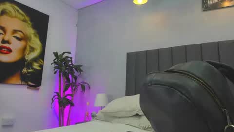 Kendra London online show from July 1, 11:56 am