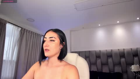 Kendra Scoth online show from December 28, 7:01 pm