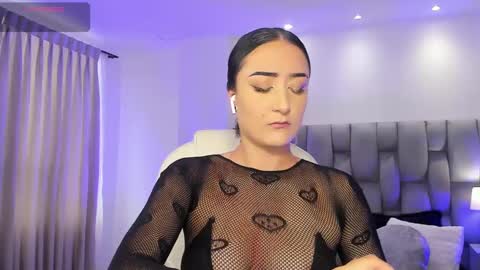 Kendra Scoth online show from February 25, 7:58 pm