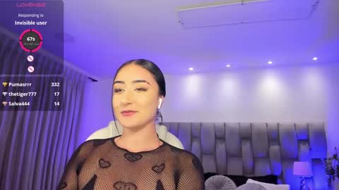 Kendra Scoth online show from February 25, 11:00 pm