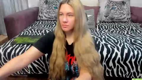 Snapshot of kendra_xx_ chatting on September 10, 1:05 am Kendra online show from September 10, 1:05 am