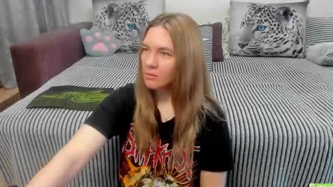 Kendra online show from May 12, 11:46 pm