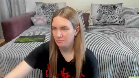 Kendra online show from May 15, 11:23 pm