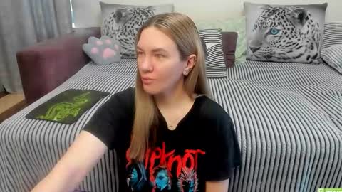 Kendra online show from May 18, 11:32 pm