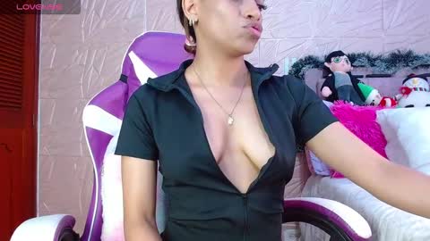 KENDRAPOTTER online show from February 5, 7:18 pm