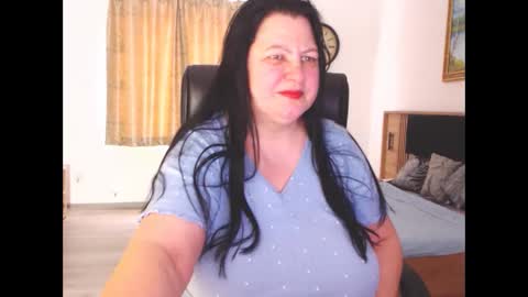 Kendra online show from February 1, 1:31 pm