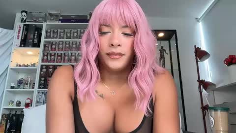 Snapshot of kendrasmithts chatting on April 19, 5:34 pm Hi Im kendra- onlyfans. isab2896 online show from April 19, 5:34 pm