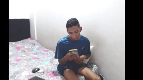 Snapshot of kendry2130 chatting on February 11, 2:55 pm kendry-king 1 online show from February 11, 2:55 pm