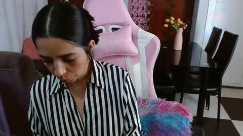 Snapshot of kendy_all4u7 chatting on April 3, 5:38 am kendy_all4u7 online show from April 3, 5:38 am