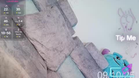 Snapshot of kenia_fox1 chatting on October 10, 6:34 am kenia_fox1 online show from October 10, 6:34 am