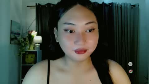 kennaxx69 online show from December 22, 4:42 am