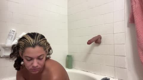 kennibby online show from March 26, 2:06 am