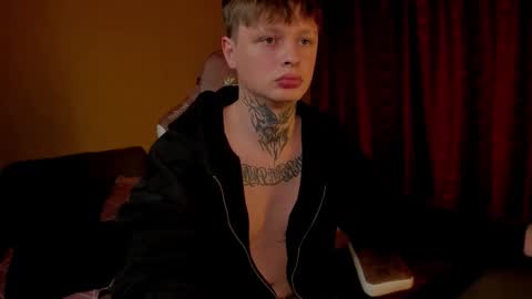 Kenny online show from October 5, 3:32 pm