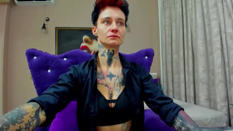 Sellena and Kenny online show from December 17, 7:20 pm