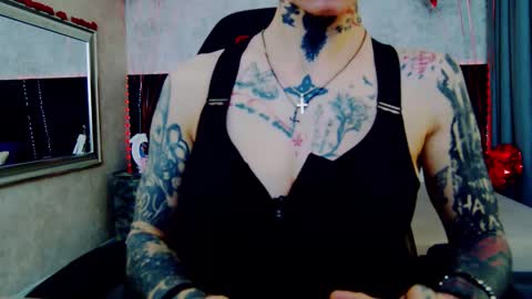 Sellena and Kenny online show from February 3, 6:22 am