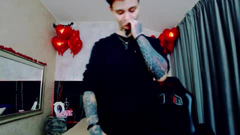 Sellena and Kenny online show from February 3, 6:46 pm