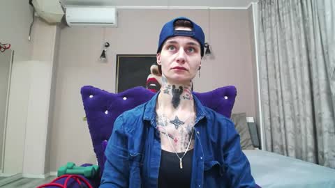 kennyvibe online show from May 19, 12:00 pm