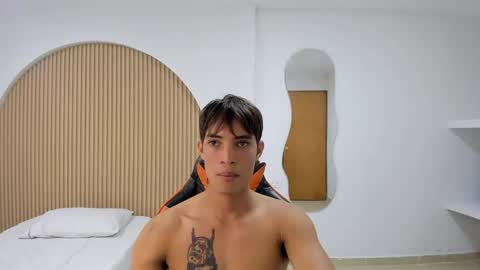 Snapshot of kenshi_roa chatting on April 29, 2:59 am kenshi_roa online show from April 29, 2:59 am