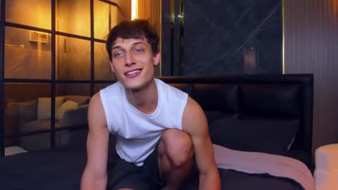 Peter     online show from June 20, 11:46 am