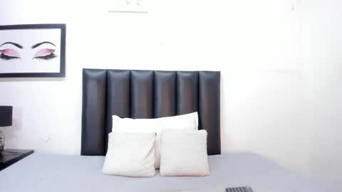 Snapshot of kentha_mitchells chatting on October 17, 10:51 am kentha_mitchells online show from October 17, 10:51 am