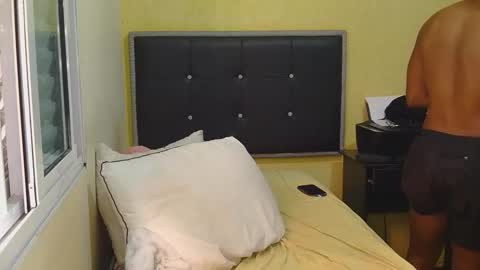 kenwildass online show from February 7, 10:19 am