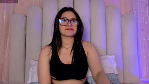 Snapshot of keny_williams chatting on May 1, 3:44 am Keny online show from May 1, 3:44 am