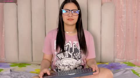Snapshot of keny_williams chatting on May 3, 4:07 am Keny online show from May 3, 4:07 am