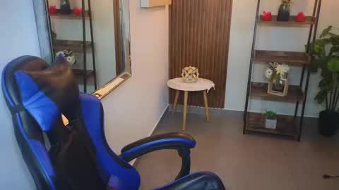 Snapshot of kenya_buhle chatting on March 26, 11:05 am Kenya Buhle online show from March 26, 11:05 am