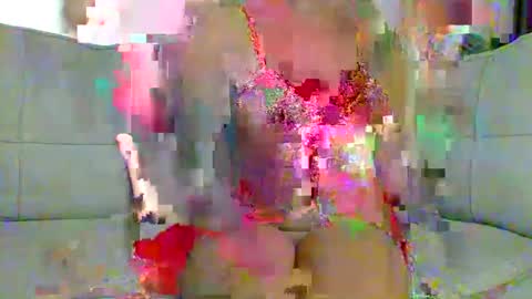 Snapshot of kenyan_lioness chatting on February 15, 11:45 pm kinky perv online show from February 15, 11:45 pm