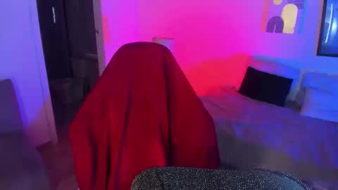 Snapshot of kenziesharik chatting on September 20, 5:08 am Kenzie online show from September 20, 5:08 am