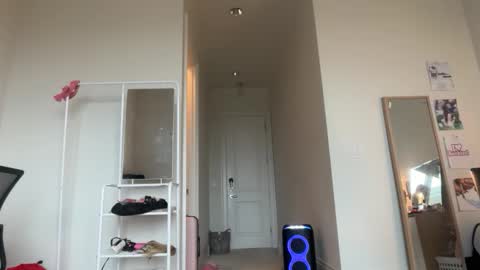 Snapshot of kenziesmithh chatting on January 6, 6:55 pm kenziesmithh online show from January 6, 6:55 pm