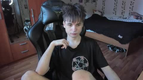 Looking for a moderator I PVT IS OPEN online show from April 1, 2:25 pm